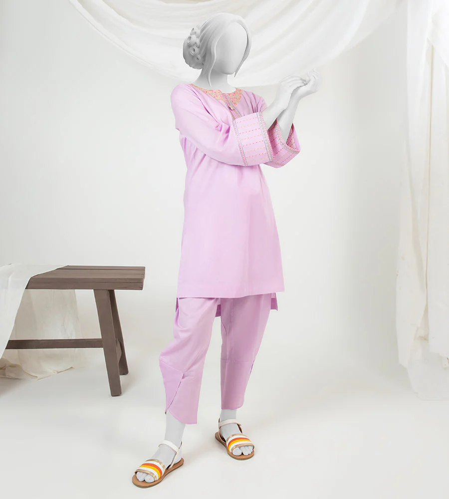 Girl's Stitched Lawn 2 PCs - Image 3