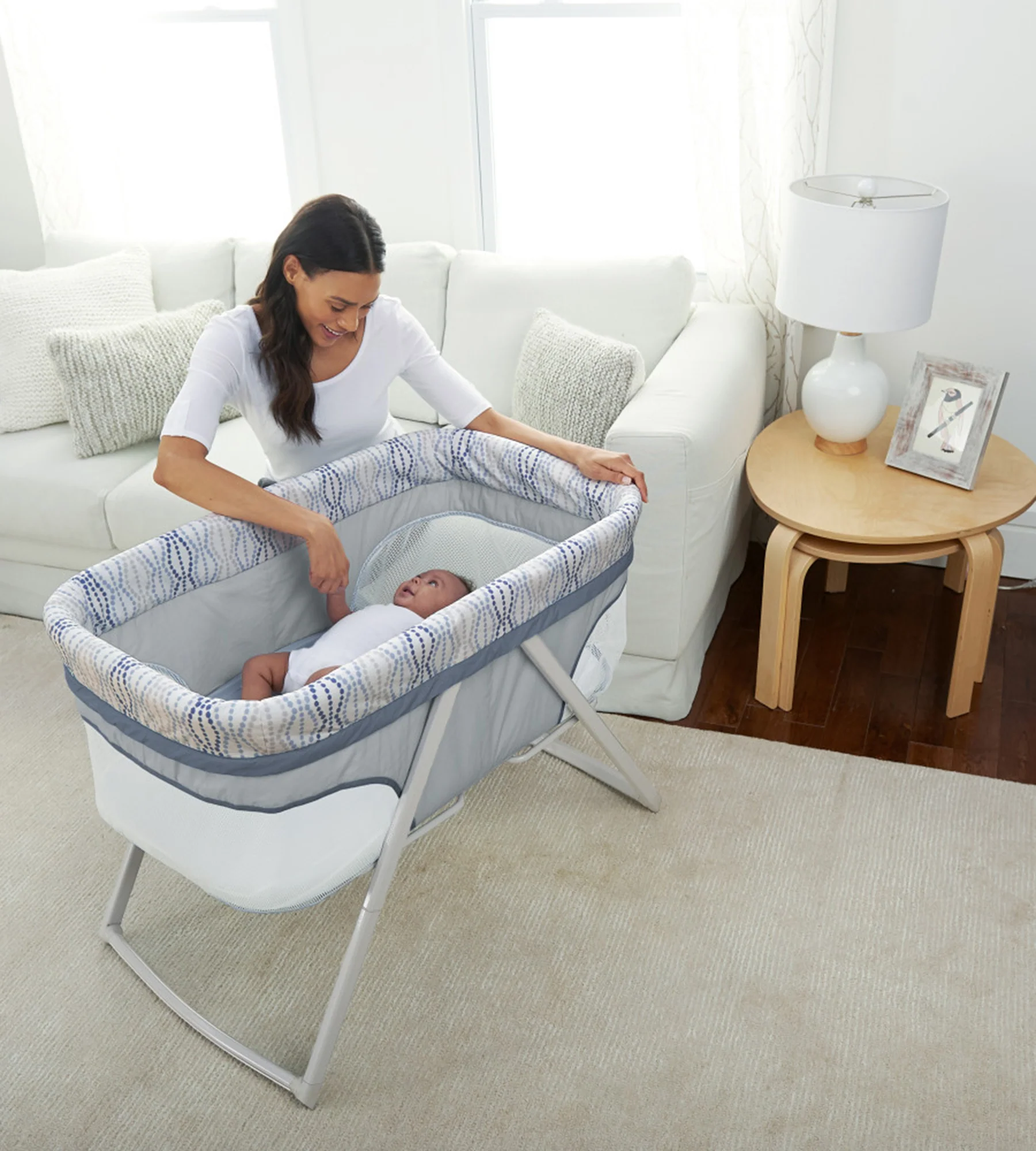 Ingenuity Foldaway Rocking Bassinet Classic - Crosby - Portable Folding Rocking Bassinet - Image 2