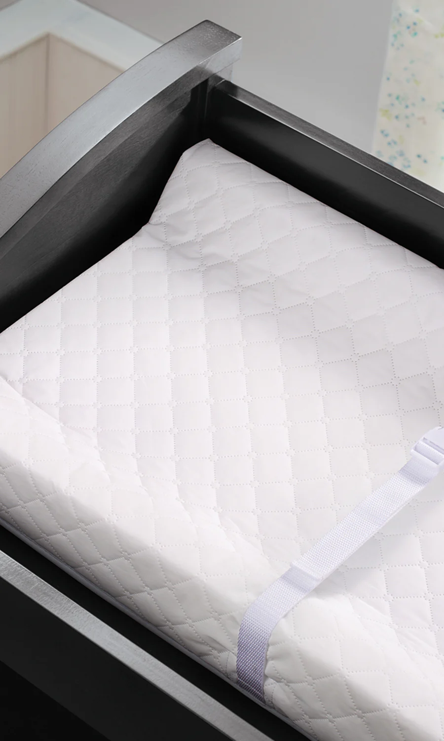 Summer by Ingenuity Contoured Changing Pad - Image 5
