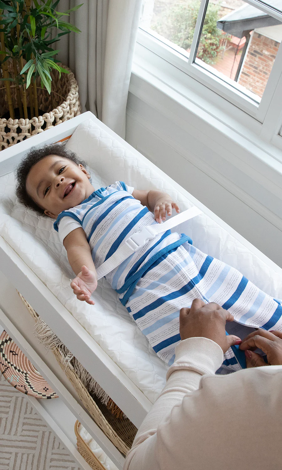 Summer by Ingenuity Contoured Changing Pad - Image 6